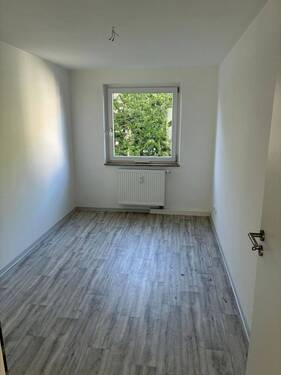 Kinderzimmer 1 - 4-Zimmerwohnung mit Balkon im EG (Hochparterre) in Schramberg-Tal
