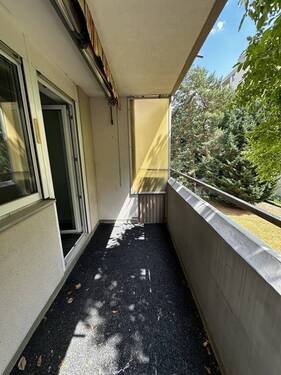 Loggia - Gut geschnittene 2-Zimmer Wohnung mit Loggia in Röthenbach-West, sofort frei