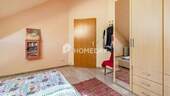 1. OG Schlafzimmer 2 - 