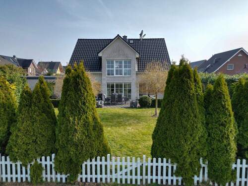 Gartenansicht - 7 Zimmer Einfamilienhaus in Braunschweig