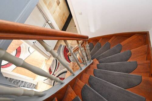 die Treppe im Altbau - 