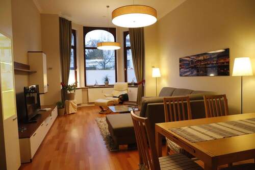 Wohnzimmer - 3 Zimmer Etagenwohnung zur Miete in Bremen