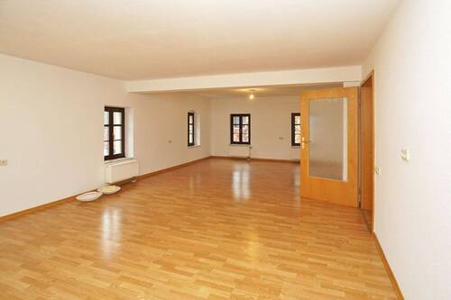 Wohnen - 2 Zimmer Etagenwohnung zur Miete in Radebeul