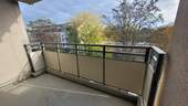 Balkon am Wohnzimmer - 2 Zimmer Etagenwohnung in Chemnitz