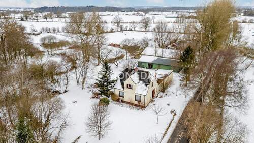 Außenansicht Drohne 7 - Charmantes Einfamilienhaus mit Weitblick auf großzügigem Naturgrundstück