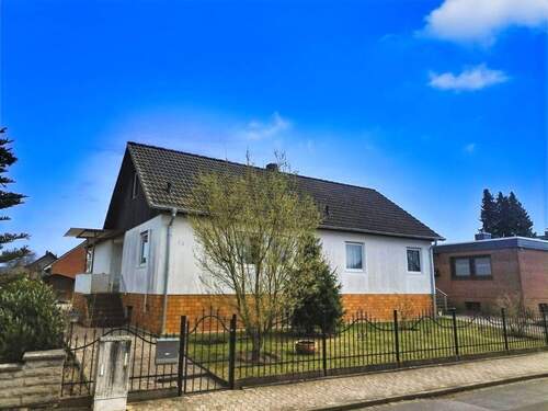 Eingang - 5 Zimmer Einfamilienhaus zum Kaufen in Ehra-Lessien