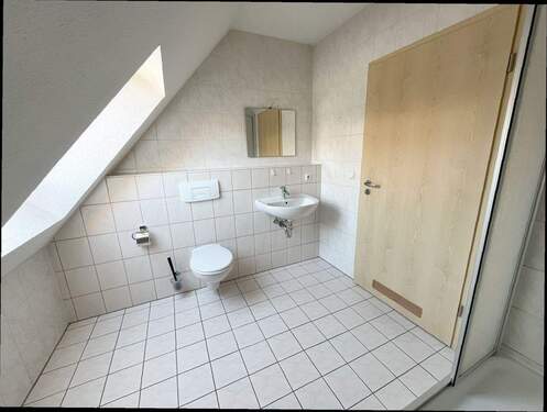 Bad Bild 2 - 2 Zimmer Etagenwohnung in Dresden