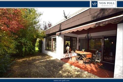 Terrasse Südseite - Großzügiges Zweifamilienhaus mit weiteren Ausbaureserven und separatem Bauplatz!