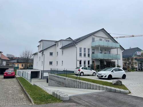 Außenansicht (4).JPG - 4 Zimmer in Orsingen-Nenzingen - 1.210,00&nbsp;EUR Kaltmiete, ca.&nbsp; 120,30&nbsp;m&sup2;&nbsp;Wohnfl&auml;che