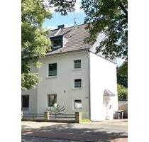 DHH mit großem Grundstück mit Wellnesseinrichtungen, 3 Garagen, 3 Stellplätzen - Duisburg Buchholz