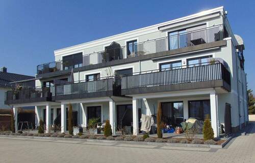 Rückseite 1 OG mitte - 2 Zimmer Etagenwohnung zur Miete in Fuldatal Ihringshausen