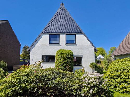 Ansicht vorne - 4 Zimmer Einfamilienhaus in Bremen