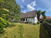 Rückseite mit Garten - 