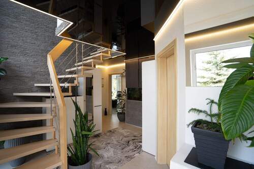 Eingangsbereich - 8 Zimmer Einfamilienhaus in Heustreu