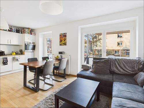 Wohnbereich - 2 Zimmer Wohnung mit EBK und Balkon in der österreicher Kolonie in Aschaffenburg