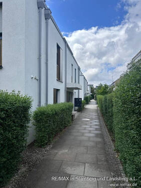 Zugang zum Haus - 3 Zimmer Etagenwohnung in München