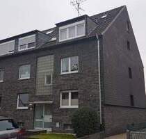 TOP!!! RENOVIERTE + TOP AUFGETEILTE 2 ZIMMER ERDGESCHOSS WOHNUNG mit BALKON in OBERHAUSEN - KLOSTERHARDT - SÜD!!!