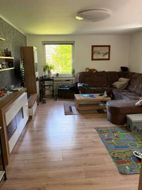 Wohnzimmer - Etagenwohnung mit 74,00 m&sup2; in Mönchengladbach zum Kaufen