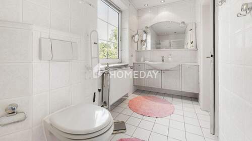 EG Badezimmer 1 2 - 