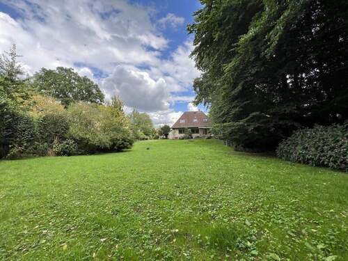 Herzlich Willkommen - Großzügiges Baugrundstück in Duvenstedt