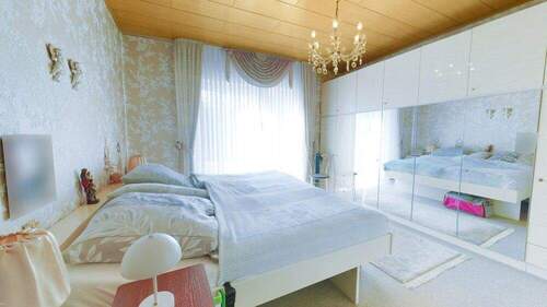 Elternschlafzimmer - Einfamilienhaus mit 147,20 m&sup2; in Vrees zum Kaufen