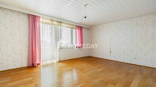 1. OG Wohnzimmer 1 2 - 
