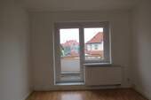 Wohnzimmer (Muster) - 2 Zimmer Etagenwohnung zur Miete in Gotha