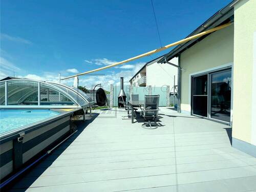 Terrasse - 7 Zimmer Einfamilienhaus in Bernstadt