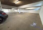 Tiefgaragenstellplatz - 