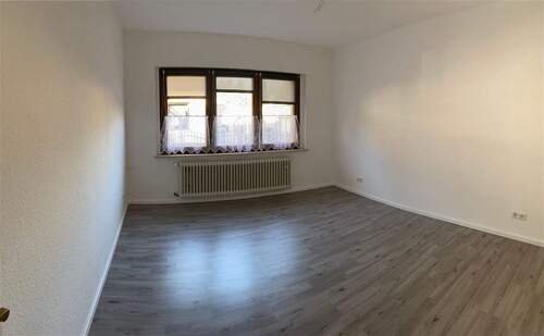 Zimmer - 3 Zimmer Etagenwohnung zur Miete in Delmenhorst