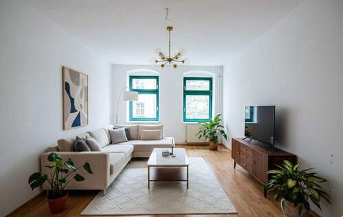 Wohnzimmer_Einrichtungsbeispiel - Gründerzeit-Nest im Szenekiez fußläufig zum Boxi - Wannenbad - sofort bezugsfrei - provisionsfrei