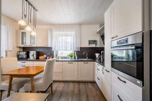 Teilansicht Küche - 