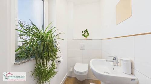 Gäste-WC - 4 Zimmer Bungalow in Freudenburg