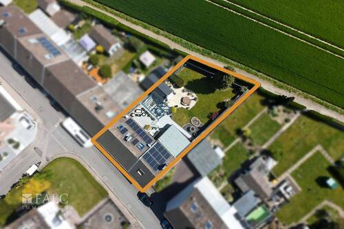 Drohnenfoto - 8 Zimmer Reihenendhaus in Alsdorf