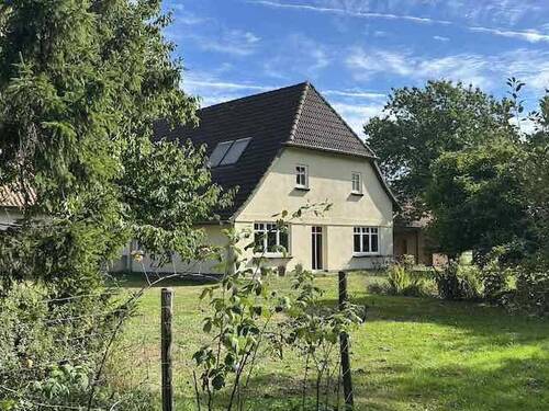 Gartenansicht - Liebevoll saniertes Landhaus in Alleinlage mit Möglichkeit zur Tierhaltung
