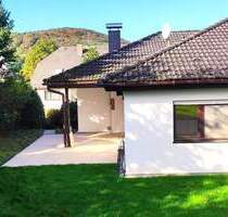 Einfamilienhaus mit Einliegerwohnung in Weinberglage - Oberotterbach