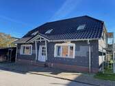 Straßenansicht, Hauseingang - Haus mit Gestaltungsspielraum nahe Ribnitz und der Ostsee