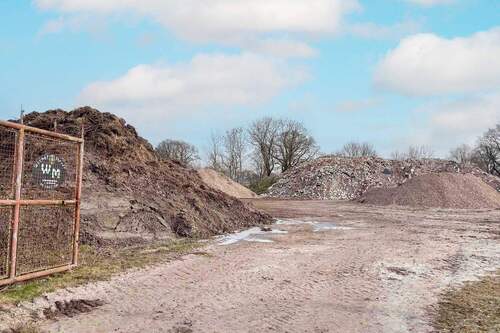 Zugang Bauschuttplatz - Grundstück zum Kaufen in Detern