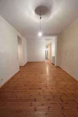 Wohnzimmer - 3 Zimmer Etagenwohnung zum Kaufen in Berlin