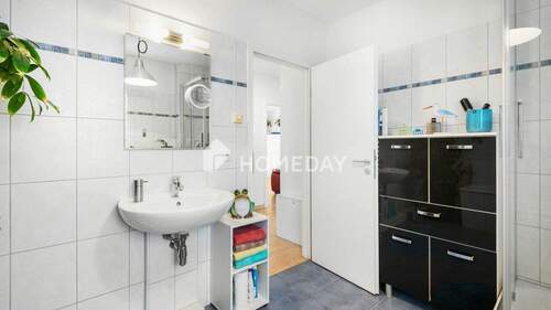 1. OG Badezimmer 2 - 