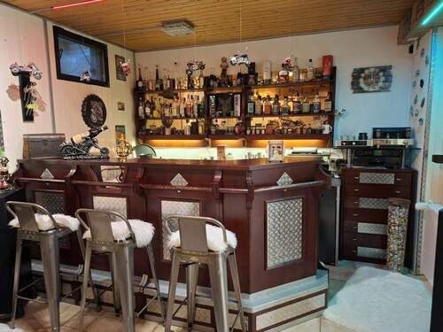 Mit super Kellerbar - 