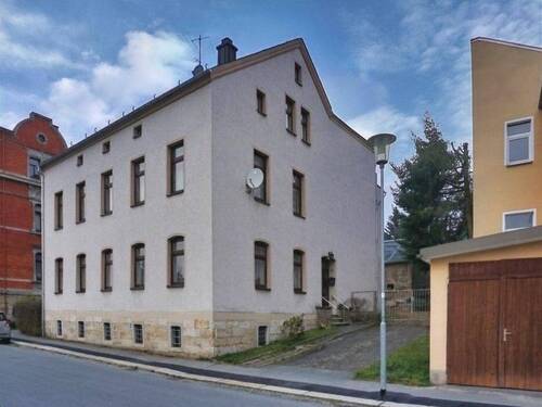 Straßenansicht - 9 Zimmer Mehrfamilienhaus, Wohnhaus zum Kaufen in Markneukirchen