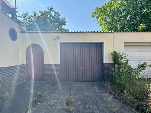 Garage - 