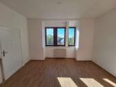 Schlafzimmer 1 - Großzügige, helle 5-Zimmer-Dachgeschosswohnung im Altbau - ruhige Lage mit Weitblick in Ammendorf