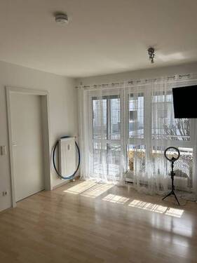 Wohnzimmer.jpg - 2 Zimmer Etagenwohnung zur Miete in Eriskirch