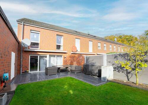 Krefeld - Hüls - 6 Zimmer Reihenendhaus zum Kaufen in Krefeld / Hüls