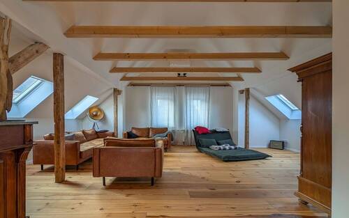 Wohnzimmer OG - Charmantes Wohnhaus in der Hoyerswerdaer Altstadt