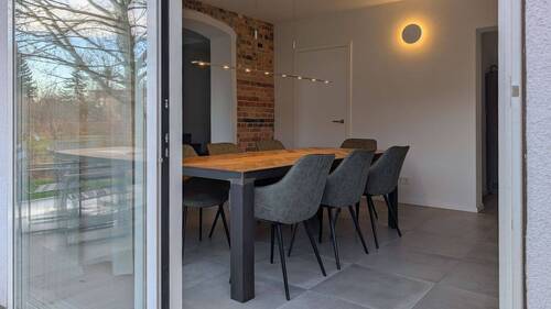 Blick ins Esszimmer - 4 Zimmer Einfamilienhaus in Hoyerswerda