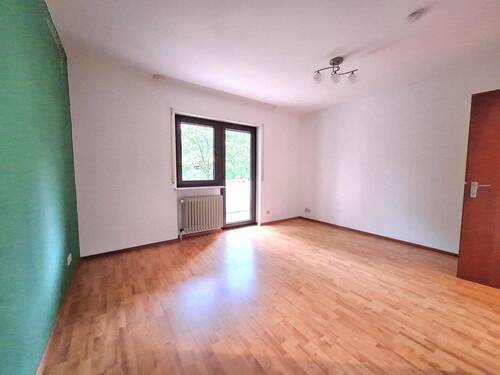 Schlafzimmer - 3 Zimmer Etagenwohnung in Kaiserslautern