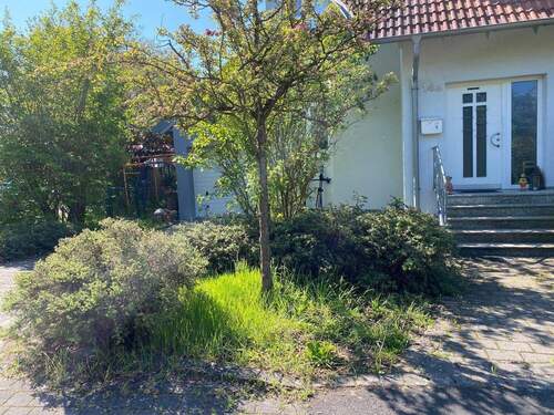 Außenansicht - 6 Zimmer Doppelhaushälfte in Litzendorf